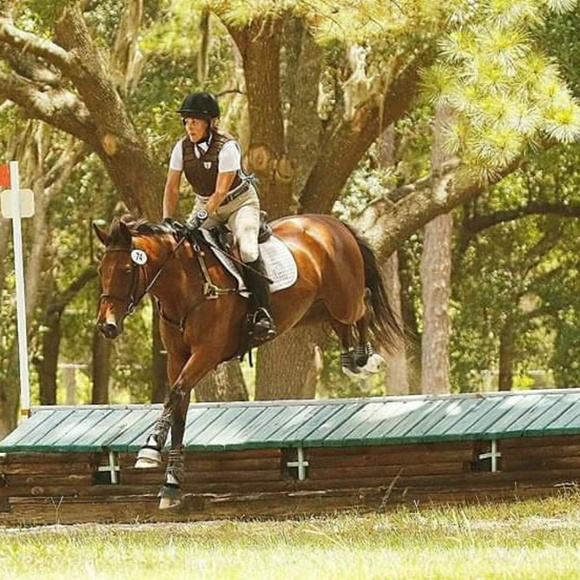 Meet your Posher, Krista - Picture 1 of 1